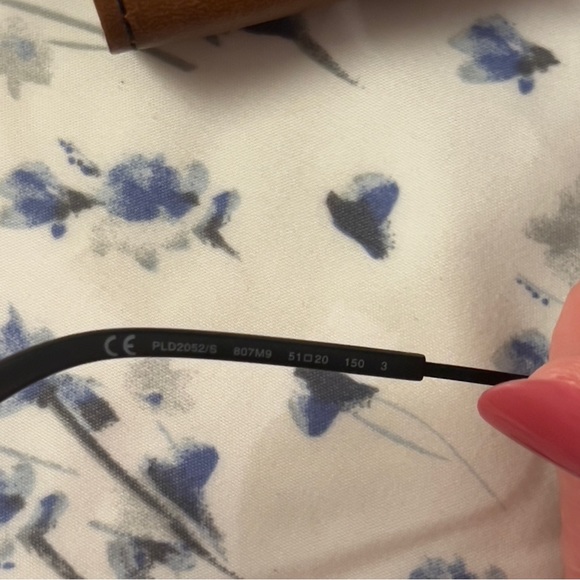 Polaroid sunglasses - Picture 3 of 5